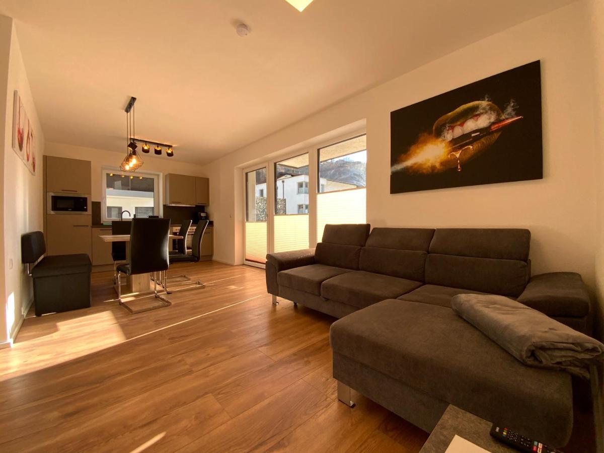 Deluxefort Fuer 10 Gaeste Mit Eigenem Whirlpool Und Fasssauna Imst Esterno foto