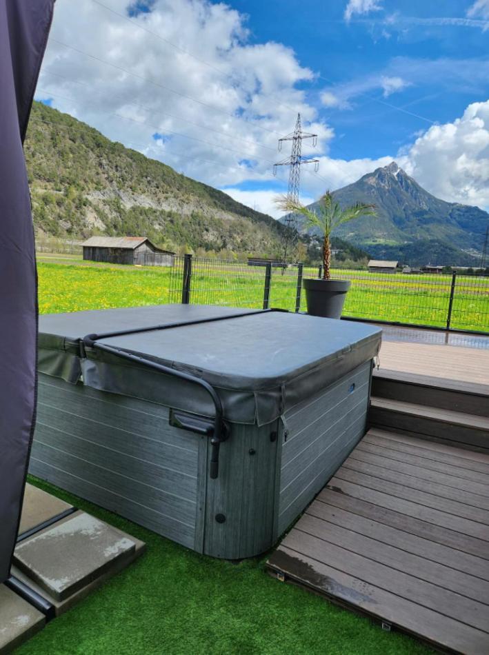 Deluxefort Fuer 10 Gaeste Mit Eigenem Whirlpool Und Fasssauna Imst Esterno foto